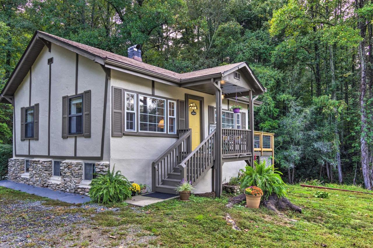 Shaw Creek Cottage With Fire Pit And Forest Views Hendersonville Exterior foto